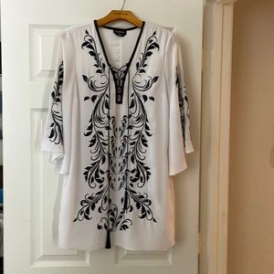 Bebe short flowy dress